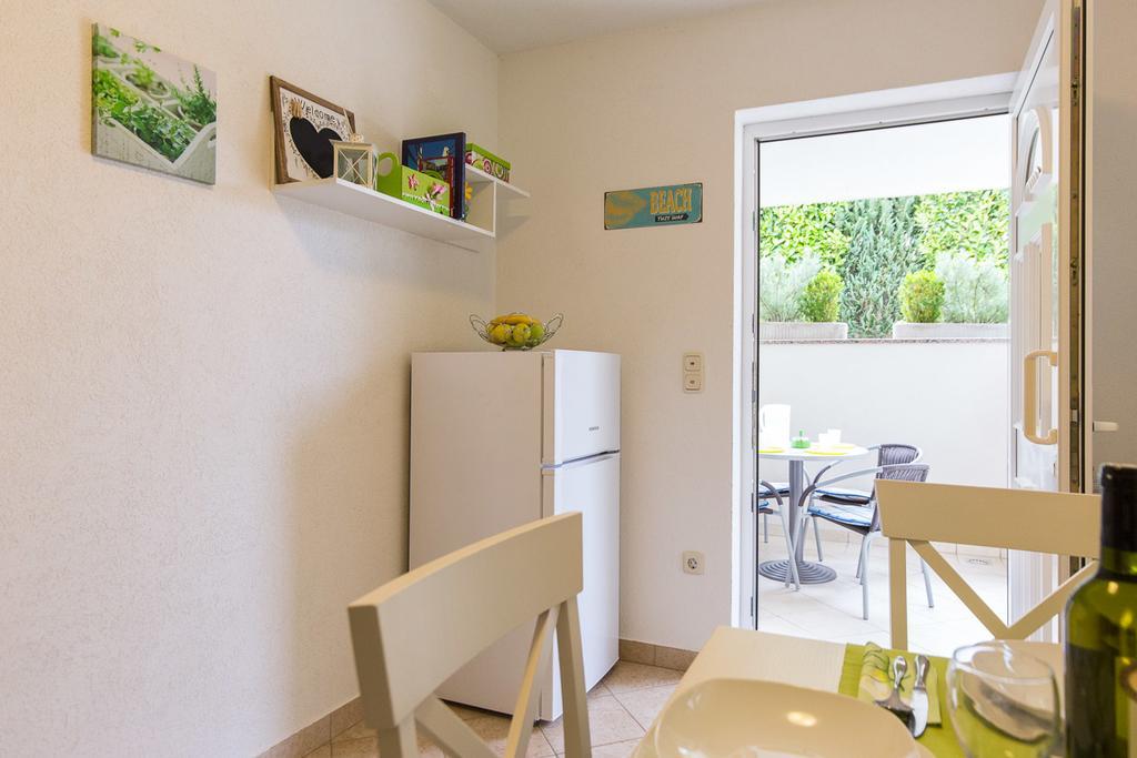 יאדראנובו Ferienwohnung Marina מראה חיצוני תמונה