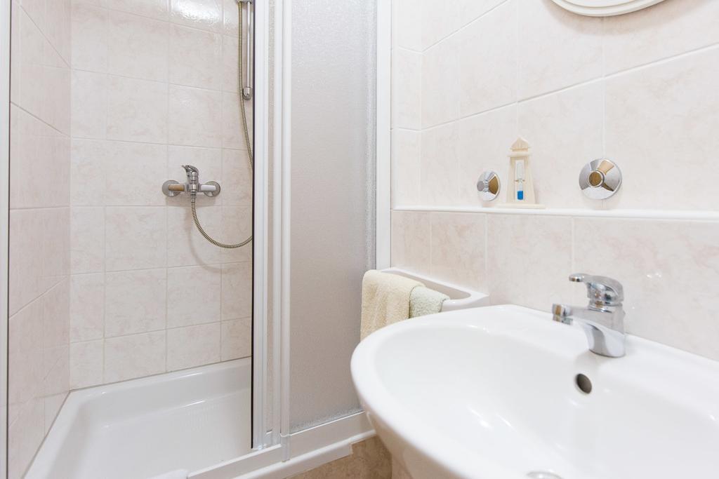 יאדראנובו Ferienwohnung Marina מראה חיצוני תמונה